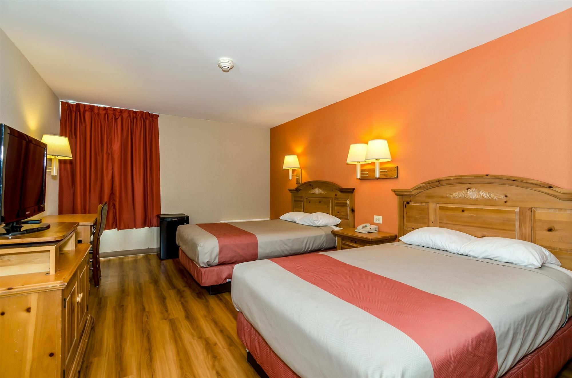 Motel 6-Newark, De Eksteriør bilde