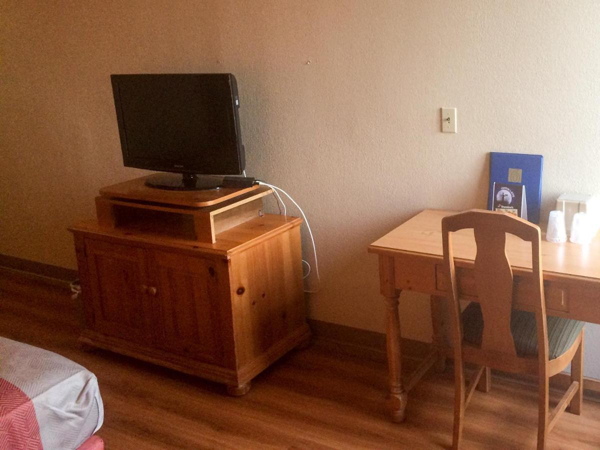 Motel 6-Newark, De Rom bilde